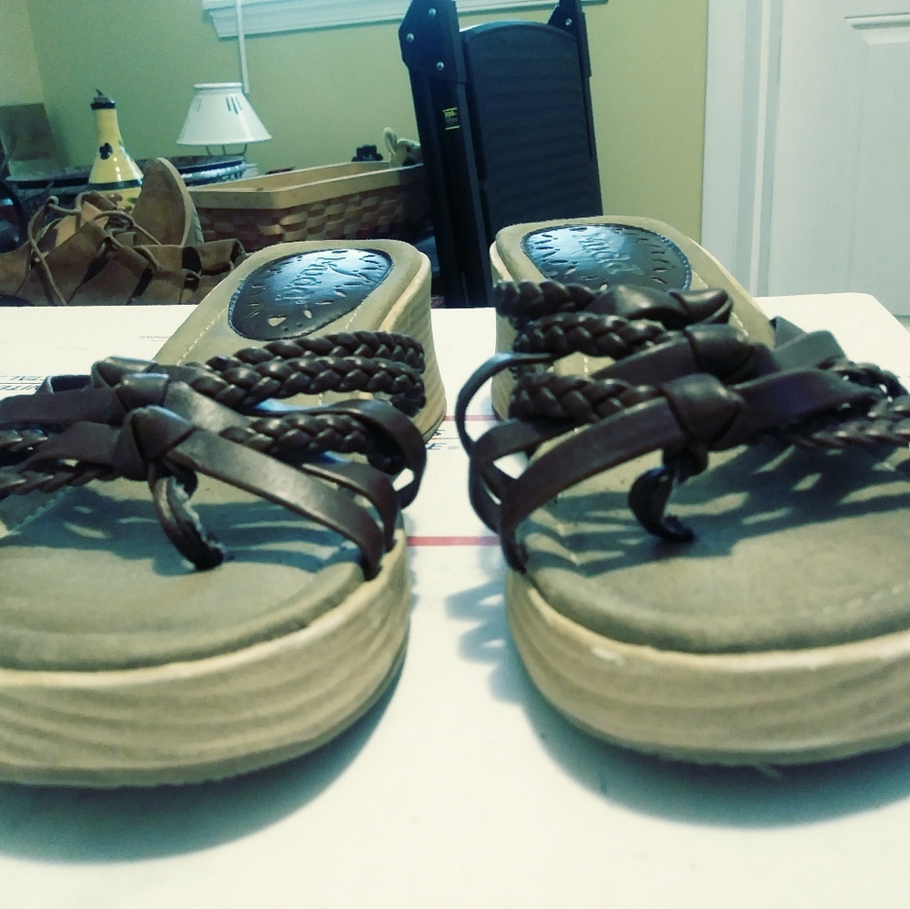 👡Mudd WEDGE SANDALS ,WOMEN SIZE 9 🐣